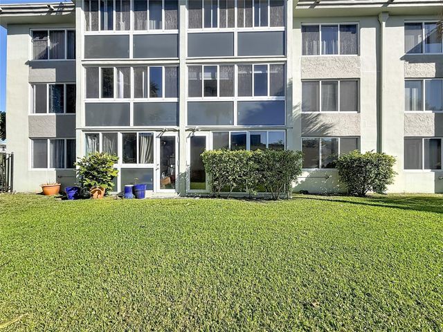 5935 Del Lago Circle 108, Sunrise, FL 33313