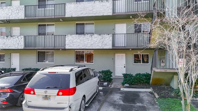 5935 Del Lago Circle 108, Sunrise, FL 33313