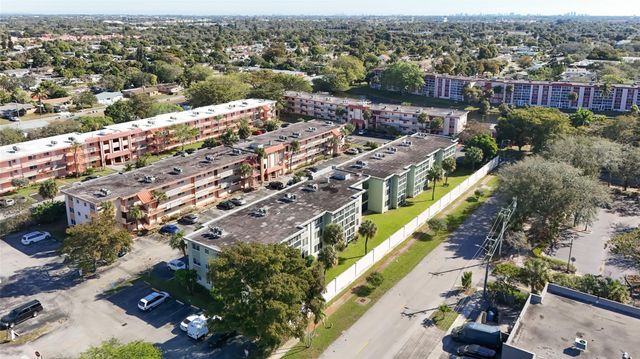 5935 Del Lago Circle 108, Sunrise, FL 33313