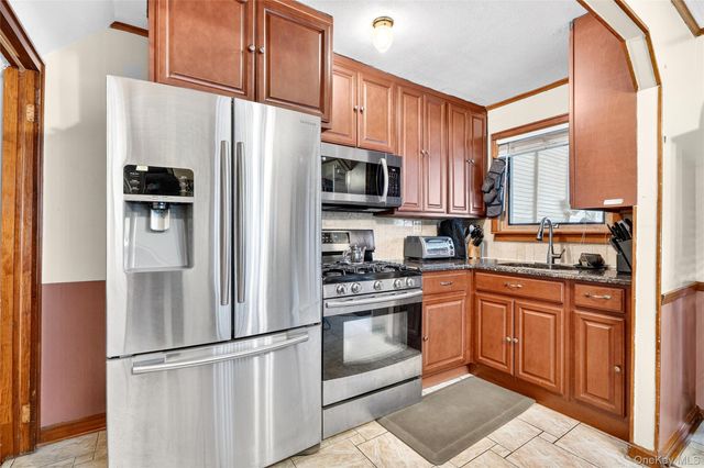 3062 Harding Avenue, Bronx, NY 10465