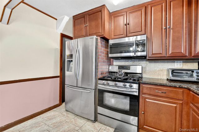 3062 Harding Avenue, Bronx, NY 10465
