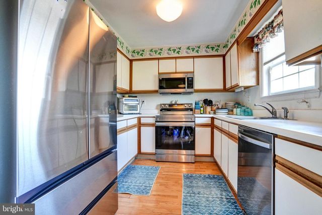 315 JENVILLE CT, Coatesville, PA 19320