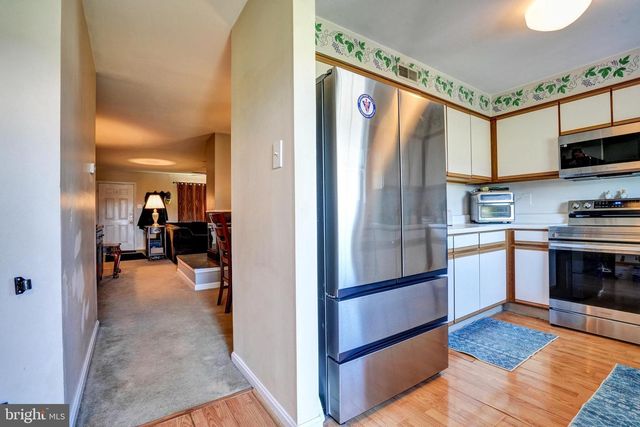 315 JENVILLE CT, Coatesville, PA 19320
