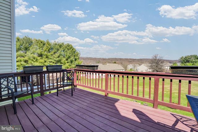 315 JENVILLE CT, Coatesville, PA 19320