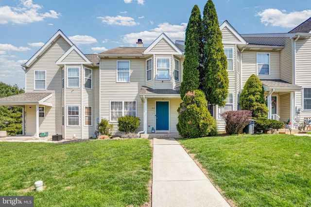 315 JENVILLE CT, Coatesville, PA 19320