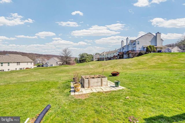 315 JENVILLE CT, Coatesville, PA 19320