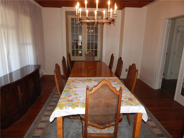 221 Sunset Dr, Wilkins Twp, PA 15235