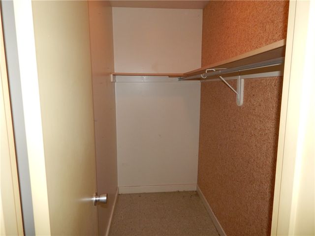 221 Sunset Dr, Wilkins Twp, PA 15235