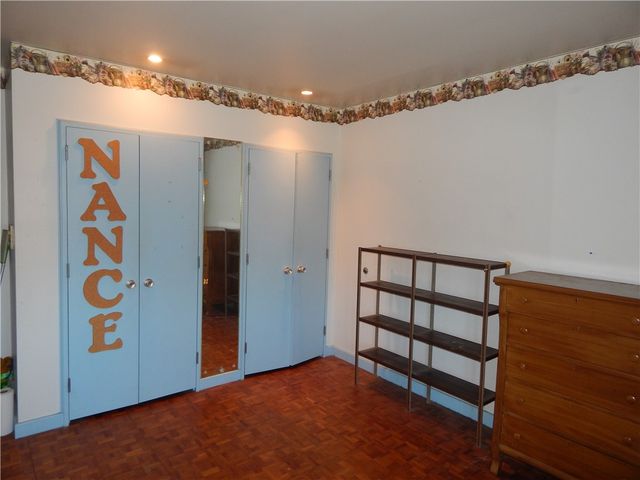 221 Sunset Dr, Wilkins Twp, PA 15235