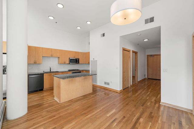 1240 S 2nd Street 119, Minneapolis, MN 55415