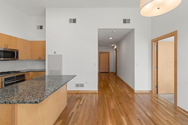 1240 S 2nd Street 119, Minneapolis, MN 55415