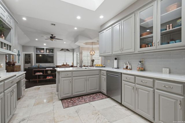 37 Rogers Wood, San Antonio, TX 78248