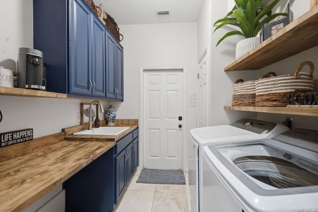 37 Rogers Wood, San Antonio, TX 78248
