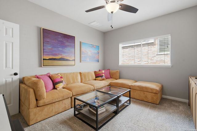 37 Rogers Wood, San Antonio, TX 78248
