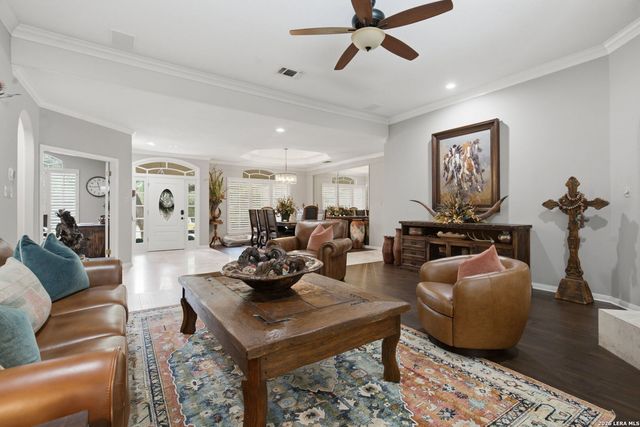 37 Rogers Wood, San Antonio, TX 78248