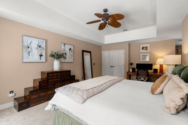 25 Hawk Drive, Bedford, NH 03110