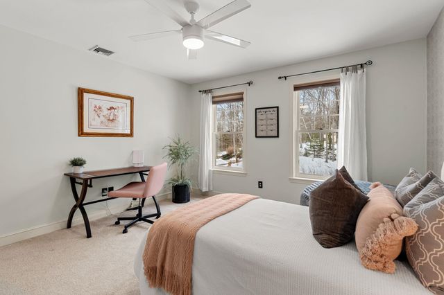 25 Hawk Drive, Bedford, NH 03110