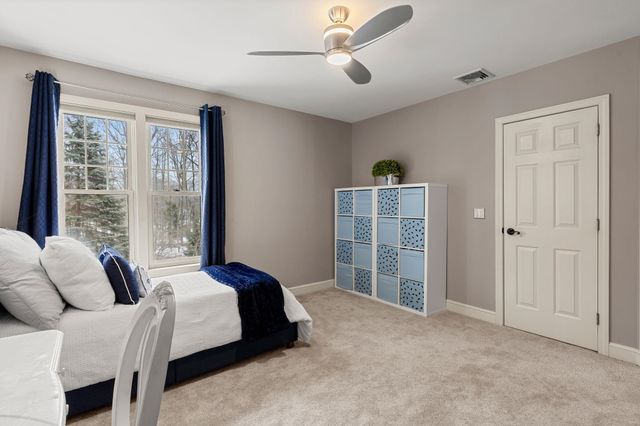 25 Hawk Drive, Bedford, NH 03110