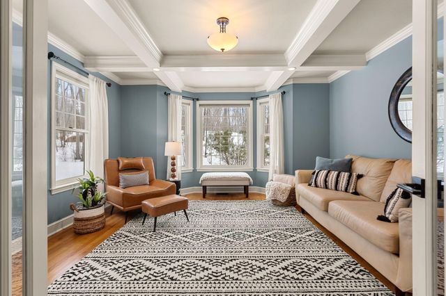 25 Hawk Drive, Bedford, NH 03110