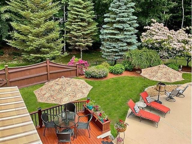 25 Hawk Drive, Bedford, NH 03110