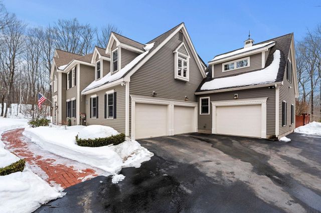 25 Hawk Drive, Bedford, NH 03110