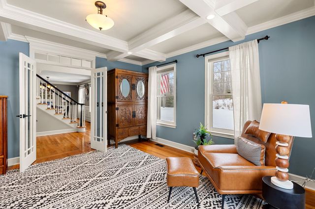 25 Hawk Drive, Bedford, NH 03110