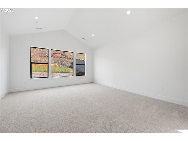 803 N V St, Washougal, WA 98671