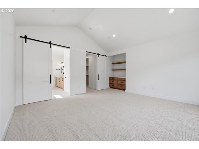 803 N V St, Washougal, WA 98671