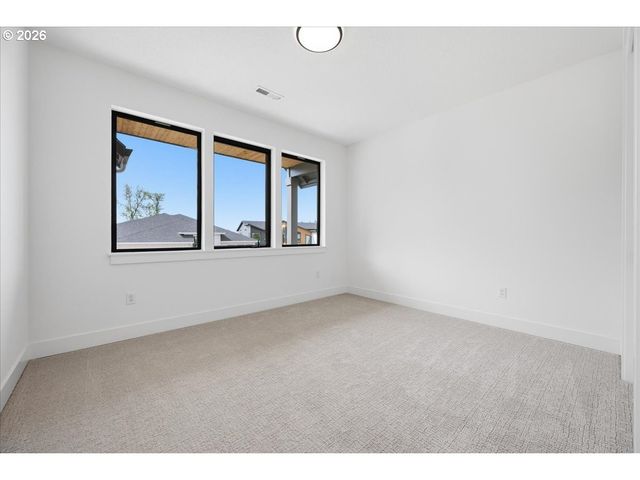 803 N V St, Washougal, WA 98671