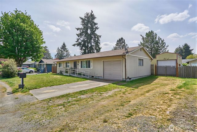 17120 6th Avenue E, Spanaway, WA 98387