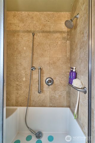 17120 6th Avenue E, Spanaway, WA 98387