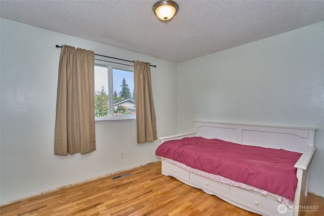 17120 6th Avenue E, Spanaway, WA 98387