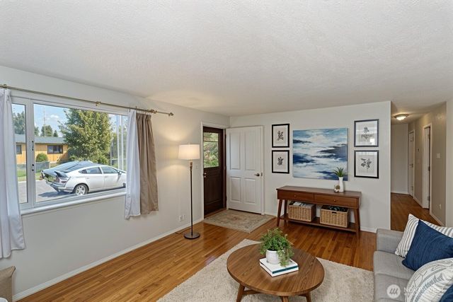 17120 6th Avenue E, Spanaway, WA 98387