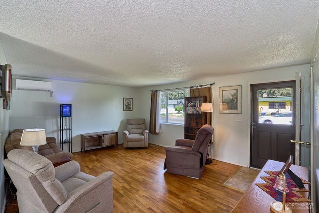 17120 6th Avenue E, Spanaway, WA 98387