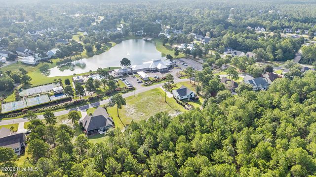 9506 Fallen Pear Lane NE, Leland, NC 28451