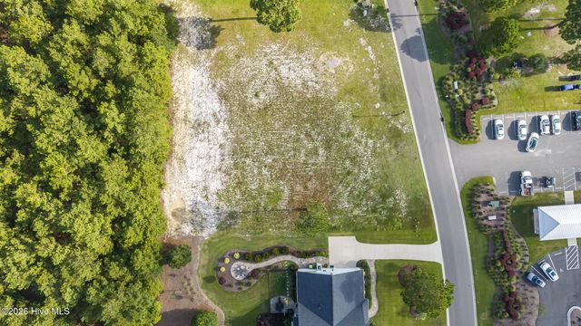 9506 Fallen Pear Lane NE, Leland, NC 28451