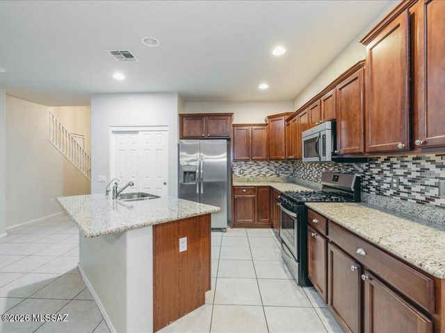 10581 E River Stone Court, Tucson, AZ 85747