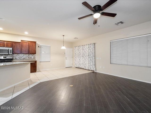 10581 E River Stone Court, Tucson, AZ 85747