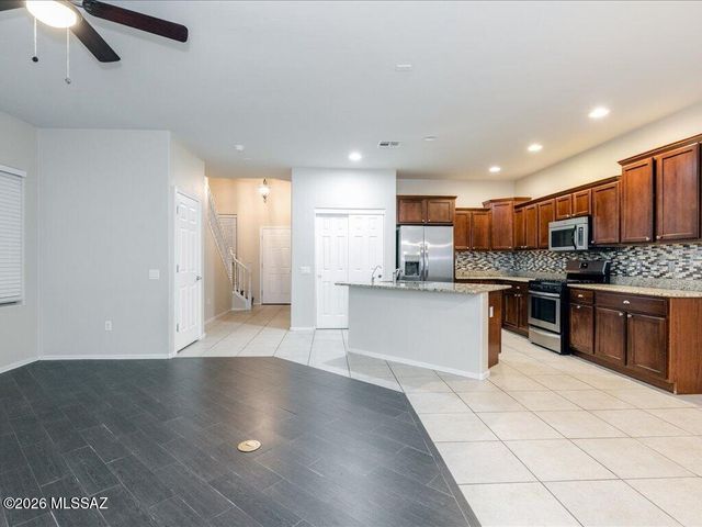 10581 E River Stone Court, Tucson, AZ 85747