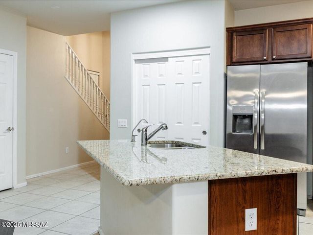 10581 E River Stone Court, Tucson, AZ 85747