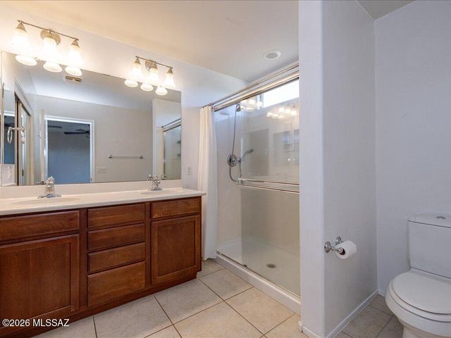 10581 E River Stone Court, Tucson, AZ 85747