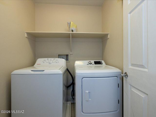 10581 E River Stone Court, Tucson, AZ 85747