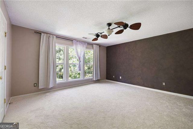 518 Wallnut Hall Cove, Woodstock, GA 30189