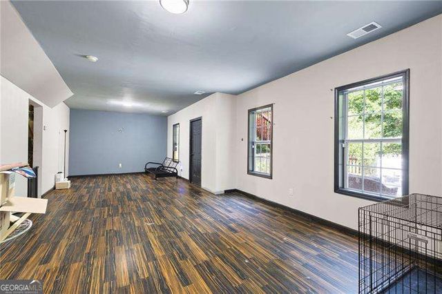 518 Wallnut Hall Cove, Woodstock, GA 30189