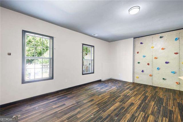 518 Wallnut Hall Cove, Woodstock, GA 30189