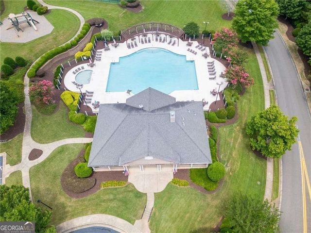 518 Wallnut Hall Cove, Woodstock, GA 30189