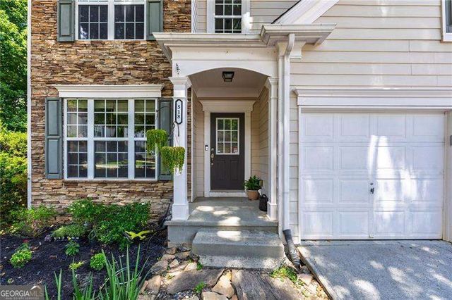 518 Wallnut Hall Cove, Woodstock, GA 30189