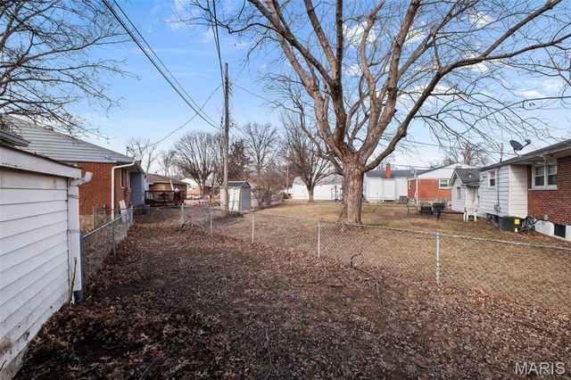 500 S Saint Jacques Street, Florissant, MO 63031