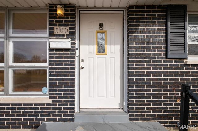 500 S Saint Jacques Street, Florissant, MO 63031