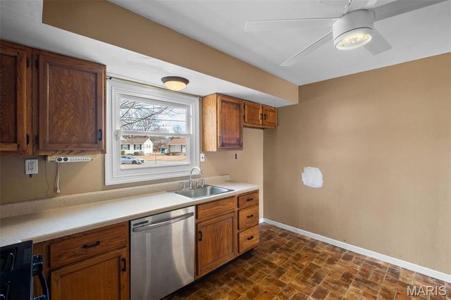 500 S Saint Jacques Street, Florissant, MO 63031